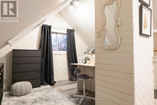 717 Knox Avenue, Hamilton (Parkview), ON - Indoor Photo Showing Bathroom