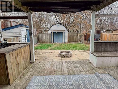 717 Knox Avenue, Hamilton (Parkview), ON - Outdoor