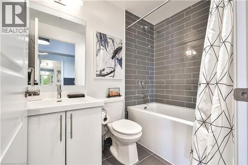 55 Speers Road Unit# 1709, Oakville, ON - Indoor Photo Showing Bathroom