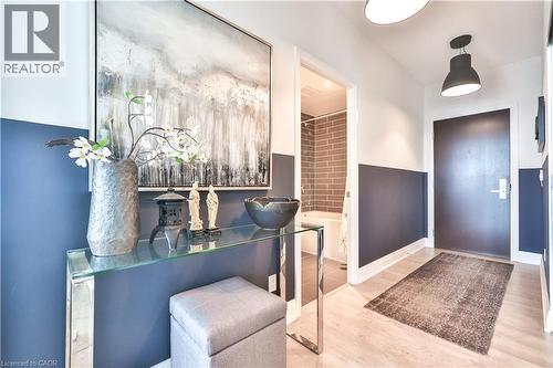 55 Speers Road Unit# 1709, Oakville, ON - Indoor Photo Showing Other Room