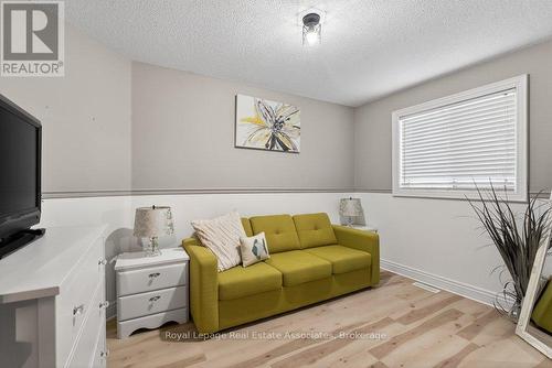 84 Loon Avenue, Barrie, ON - Indoor