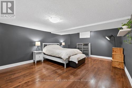 84 Loon Avenue, Barrie, ON - Indoor Photo Showing Bedroom