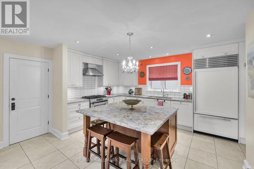 1 Iona Street, Ottawa, ON - Indoor