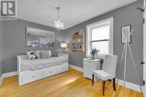 1 Iona Street, Ottawa, ON - Indoor Photo Showing Bedroom