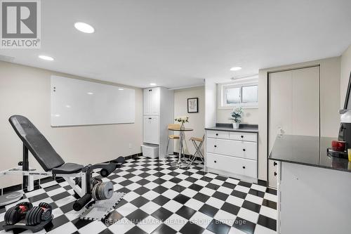 1 Iona Street, Ottawa, ON - Indoor