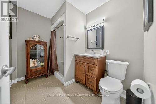 5317 Ardoch Road, Frontenac (Frontenac North), ON - Indoor Photo Showing Bathroom