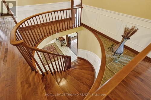 Second Level: Landing - 126 Somerset Road, London South (South K), ON - Indoor Photo Showing Other Room