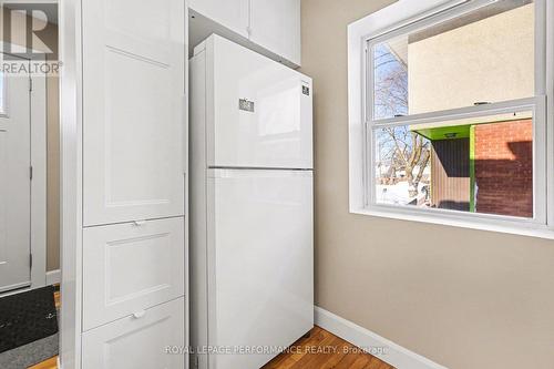 975 Sheridan Avenue, Ottawa, ON - Indoor Photo Showing Other Room