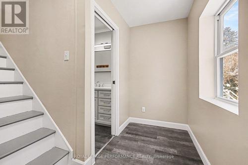 975 Sheridan Avenue, Ottawa, ON - Indoor Photo Showing Other Room
