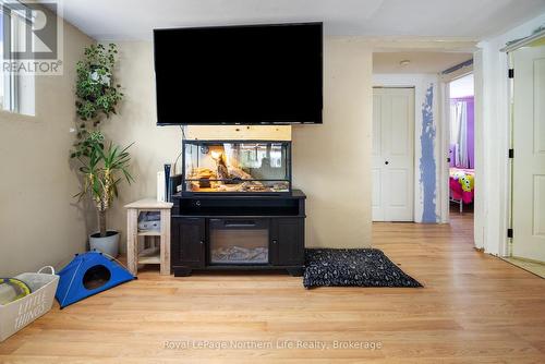 294 Mountain Road, Callander, ON - Indoor