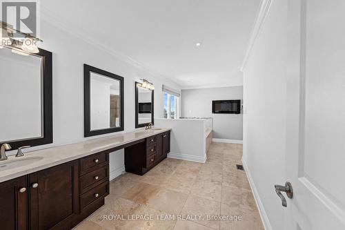 430 Kilmarnock Way, Ottawa, ON - Indoor Photo Showing Bathroom