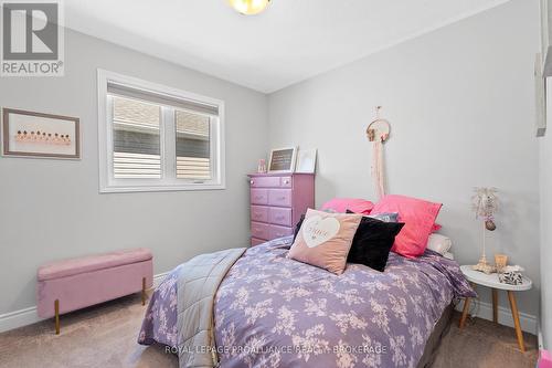 1556 Albany Drive, Kingston (City Northwest), ON - Indoor Photo Showing Bedroom