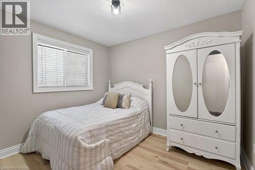 84 Loon Avenue, Barrie, ON - Indoor Photo Showing Bedroom