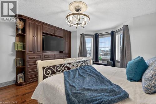 84 Loon Avenue, Barrie, ON - Indoor Photo Showing Bedroom