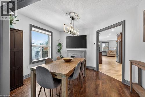 84 Loon Avenue, Barrie, ON - Indoor Photo Showing Dining Room