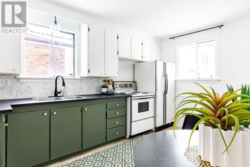381 Applegrove Avenue, Peterborough (Northcrest Ward 5), ON - Indoor Photo Showing Kitchen With Double Sink