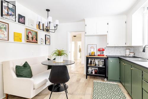 381 Applegrove Avenue, Peterborough (Northcrest Ward 5), ON - Indoor Photo Showing Kitchen
