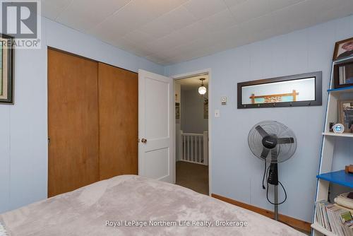 91 Oak Street, Unorganized Townships (Thorne), ON - Indoor Photo Showing Bedroom