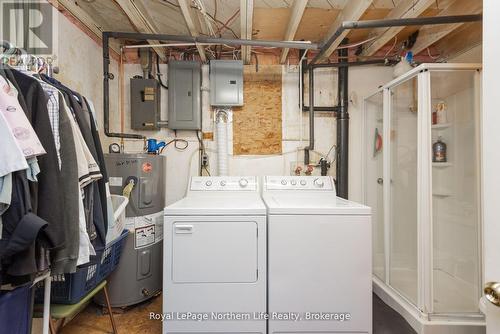91 Oak Street, Unorganized Townships (Thorne), ON - Indoor Photo Showing Laundry Room