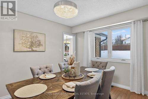 1821 Parkwood Circle, Peterborough (Monaghan Ward 2), ON - Indoor Photo Showing Dining Room