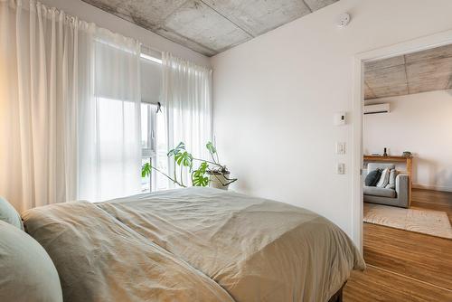 Chambre à coucher principale - 511-8 Av. Donegani, Pointe-Claire, QC - Indoor Photo Showing Bedroom