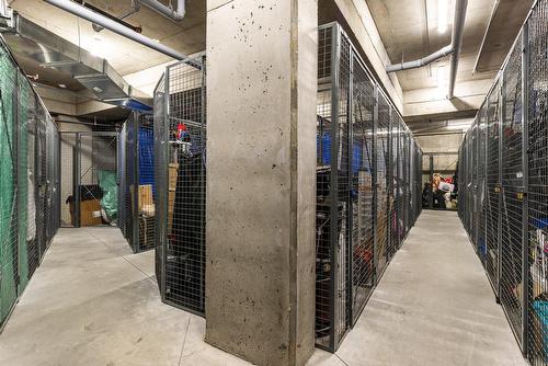 Rangement - 511-8 Av. Donegani, Pointe-Claire, QC - Indoor