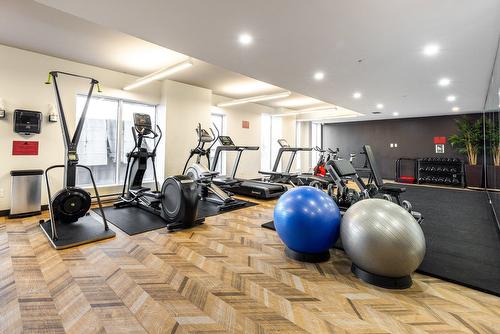 Salle d'exercice - 511-8 Av. Donegani, Pointe-Claire, QC - Indoor Photo Showing Gym Room