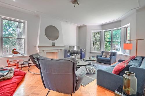 Salon - 1061 Boul. Mont-Royal, Montréal (Outremont), QC - Indoor Photo Showing Living Room