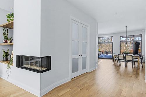 Salon - 4009 Rue Des Bolets, Saint-Bruno-De-Montarville, QC - Indoor With Fireplace