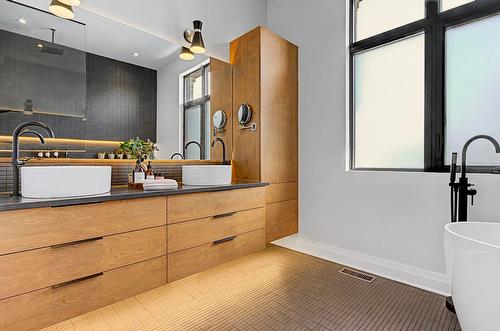 Salle de bains - 4009 Rue Des Bolets, Saint-Bruno-De-Montarville, QC - Indoor