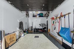 Garage - 