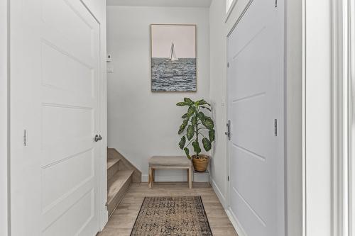 Hall d'entrée/Vestibule - 27 64E Avenue O., Saint-Paul-De-L'Île-Aux-Noix, QC - Indoor Photo Showing Other Room