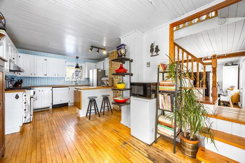 Cuisine - 3 Av. St-Joseph, Saint-Ours, QC - Indoor Photo Showing Kitchen