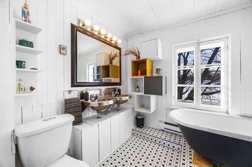 Salle de bains - 3 Av. St-Joseph, Saint-Ours, QC - Indoor Photo Showing Bathroom