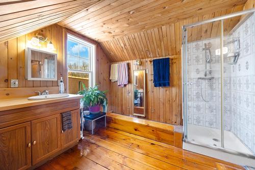 Salle de bains attenante à la CCP - 3 Av. St-Joseph, Saint-Ours, QC - Indoor Photo Showing Bathroom