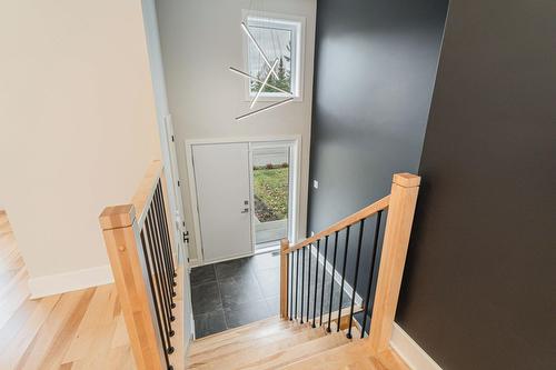 Hall - 557 Rue Des Charmettes, Blainville, QC 