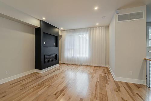 Living room - 557 Rue Des Charmettes, Blainville, QC 