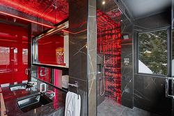 Salle de bains attenante à la CCP - 