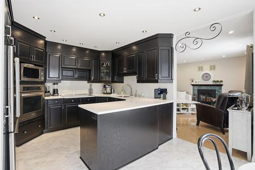Cuisine - 320 Rue Brion, Saint-Amable, QC - Indoor Photo Showing Kitchen With Upgraded Kitchen
