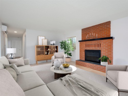 4220 Wakefield Pl, Saanich, BC 