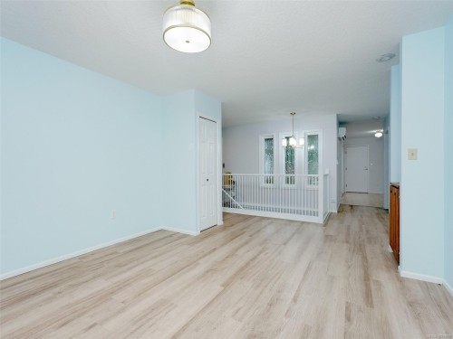 4220 Wakefield Pl, Saanich, BC 