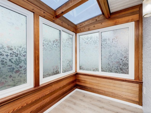 4220 Wakefield Pl, Saanich, BC 