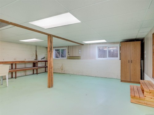 4220 Wakefield Pl, Saanich, BC 