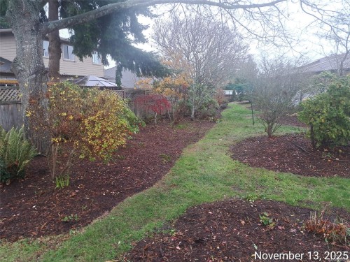 4220 Wakefield Pl, Saanich, BC 