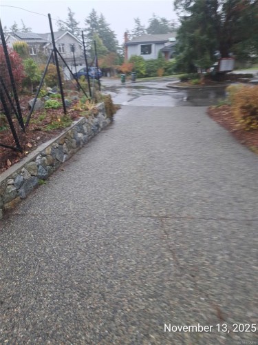 4220 Wakefield Pl, Saanich, BC 