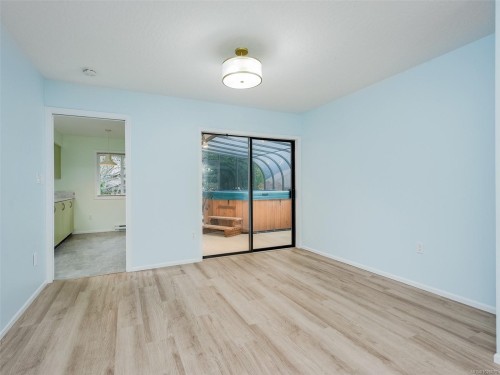 4220 Wakefield Pl, Saanich, BC 