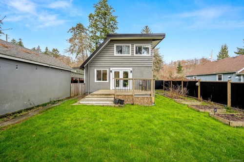 3491 Millard Rd, Courtenay, BC 