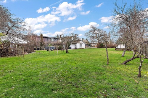 1804 Feltham Rd, Saanich, BC 