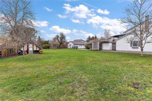 1804 Feltham Rd, Saanich, BC 