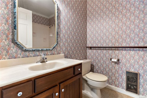 1806 Feltham Rd, Saanich, BC 